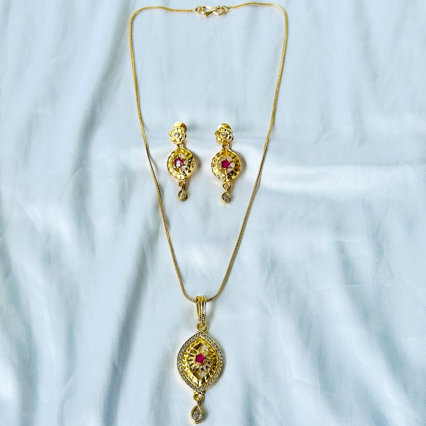 Floral Drop Design American Diamond 1 Micron Gold Plated Pendant Set