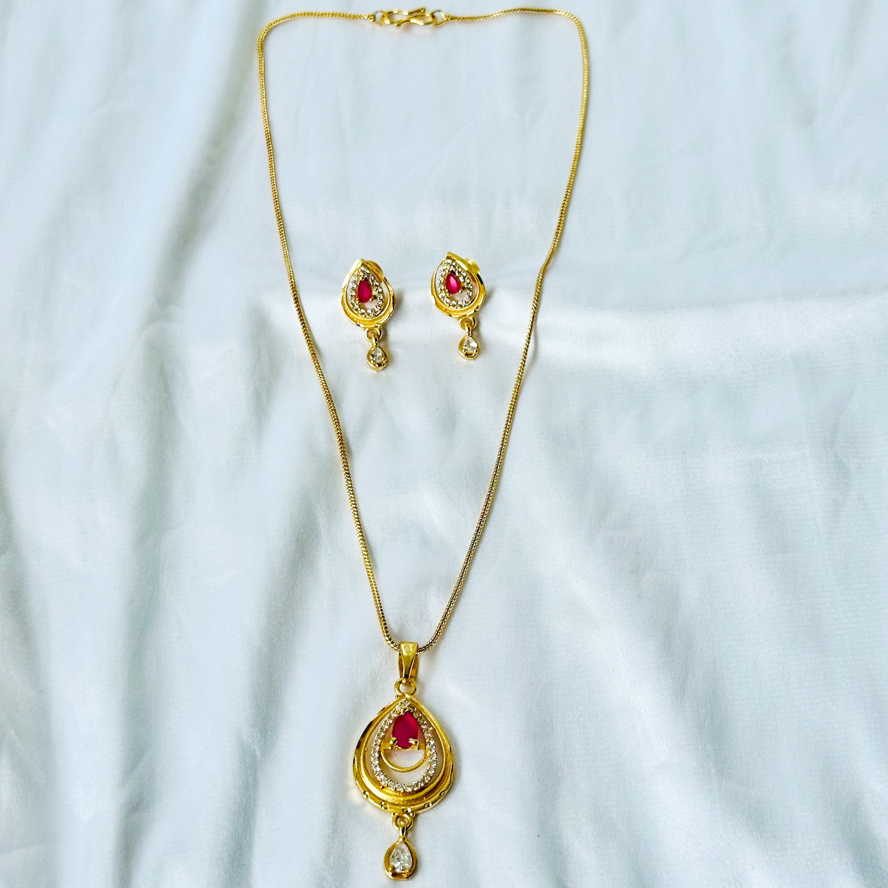 Drop Design American Diamond 1 Micron Gold Plated Pendant Set