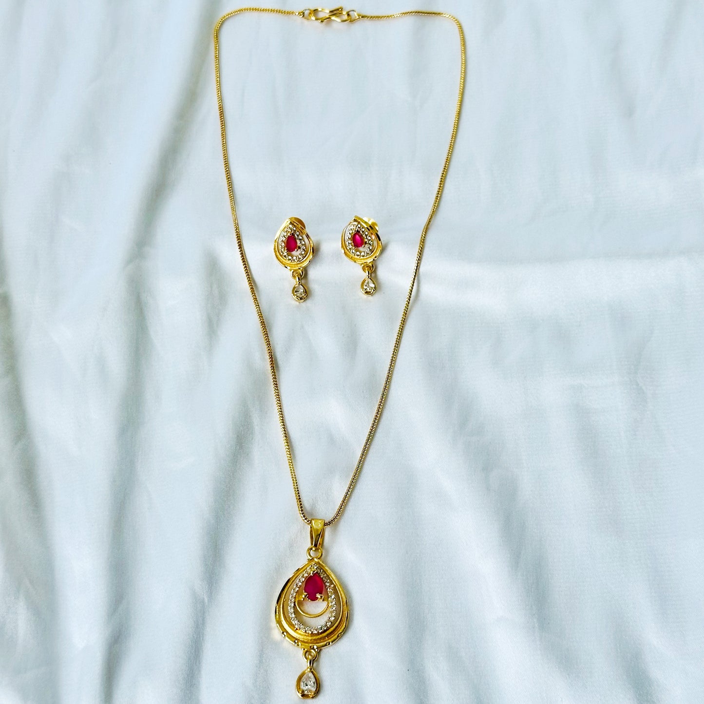 Drop Design American Diamond 1 Micron Gold Plated Pendant Set