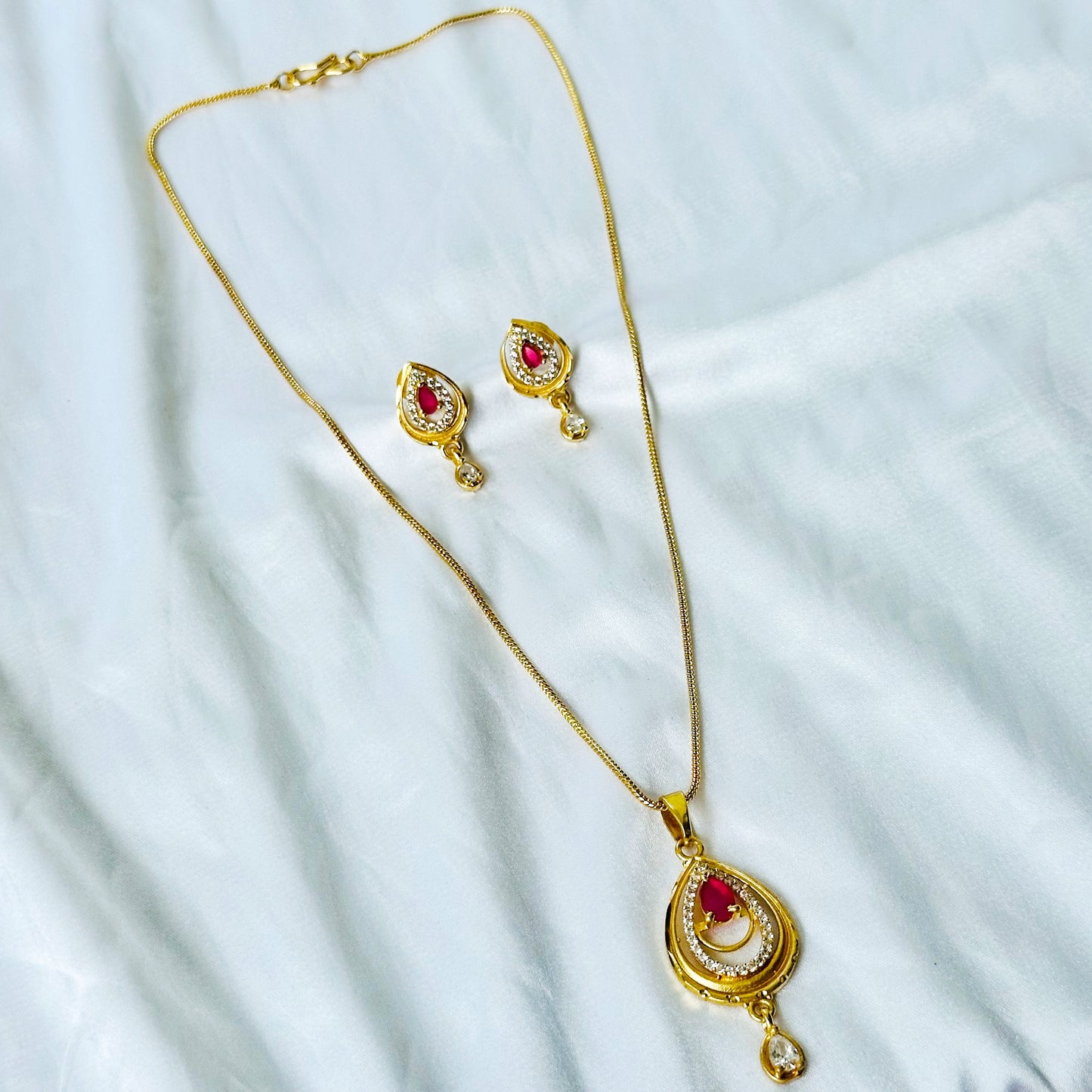 Drop Design American Diamond 1 Micron Gold Plated Pendant Set