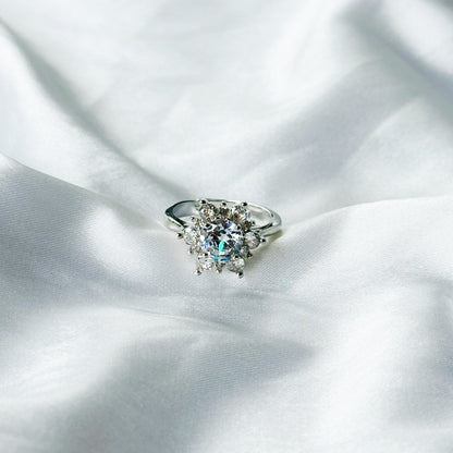 Solitaire Cubic Zircon Crushed Ice Cut Stone American Diamond Silver Plated Adjustable Ring