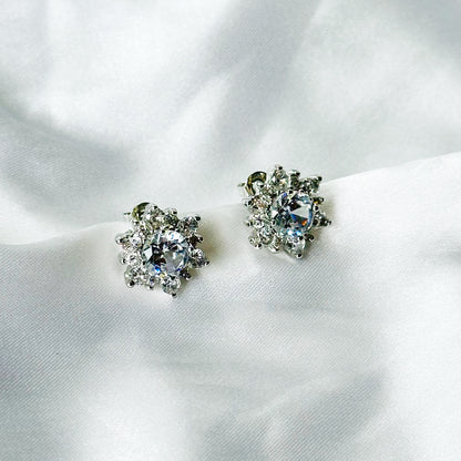 Solitaire Cubic Zircon Crushed Ice Cut Diamond Silver Plated Stud Earrings