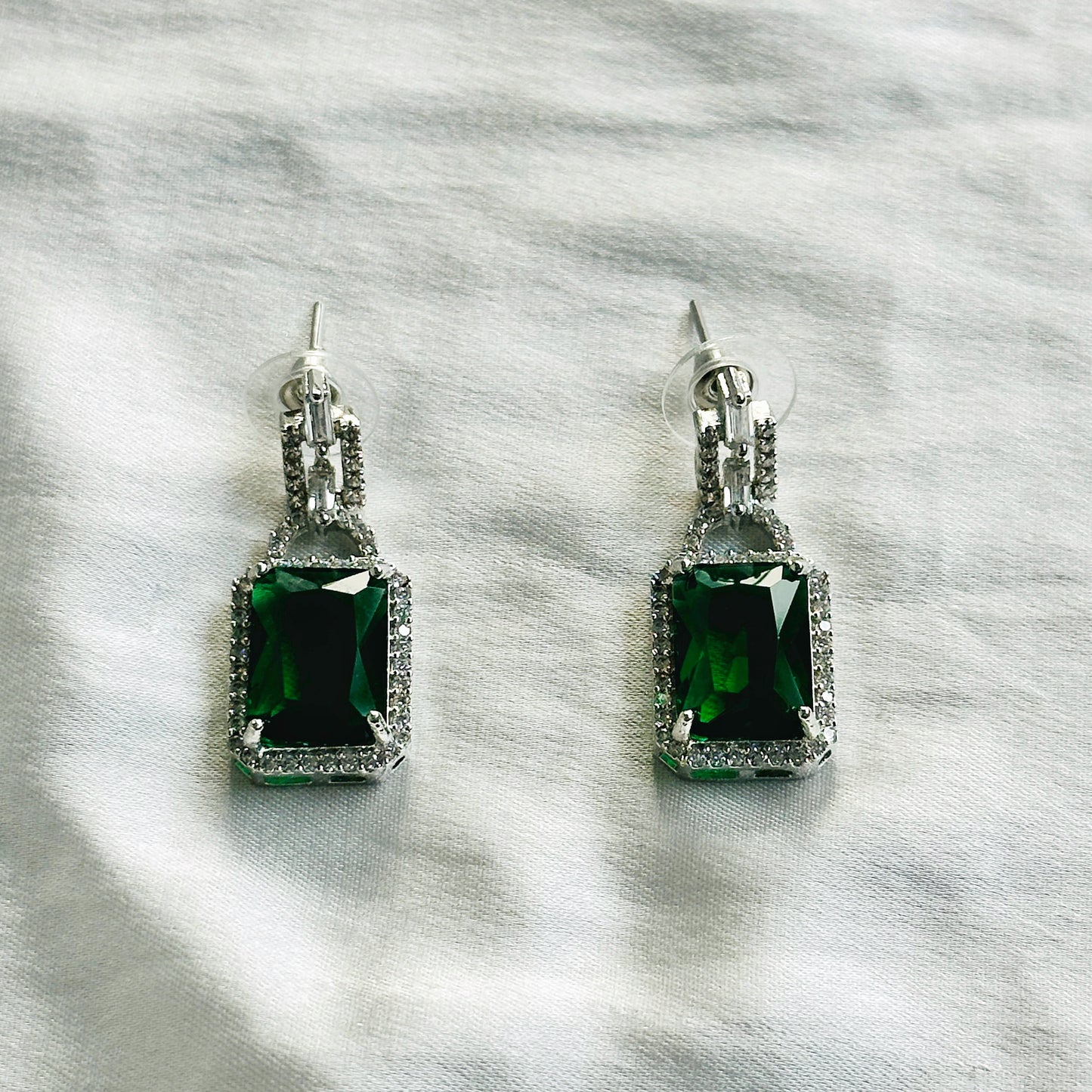 Green Emerald Cubic Zircon American Diamond Silver Plated Necklace Set