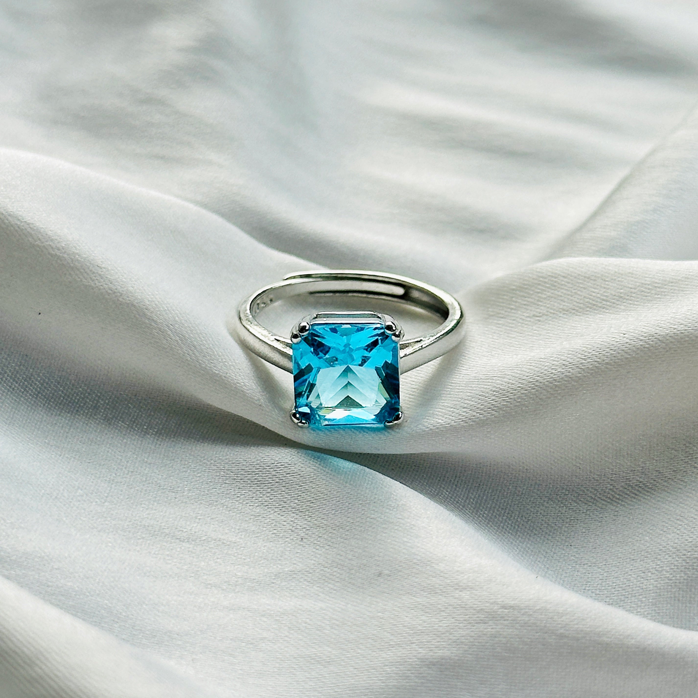 Aqua Blue Sapphire Cubic Zircon Ice Cut Stone Silver Plated Adjustable Ring