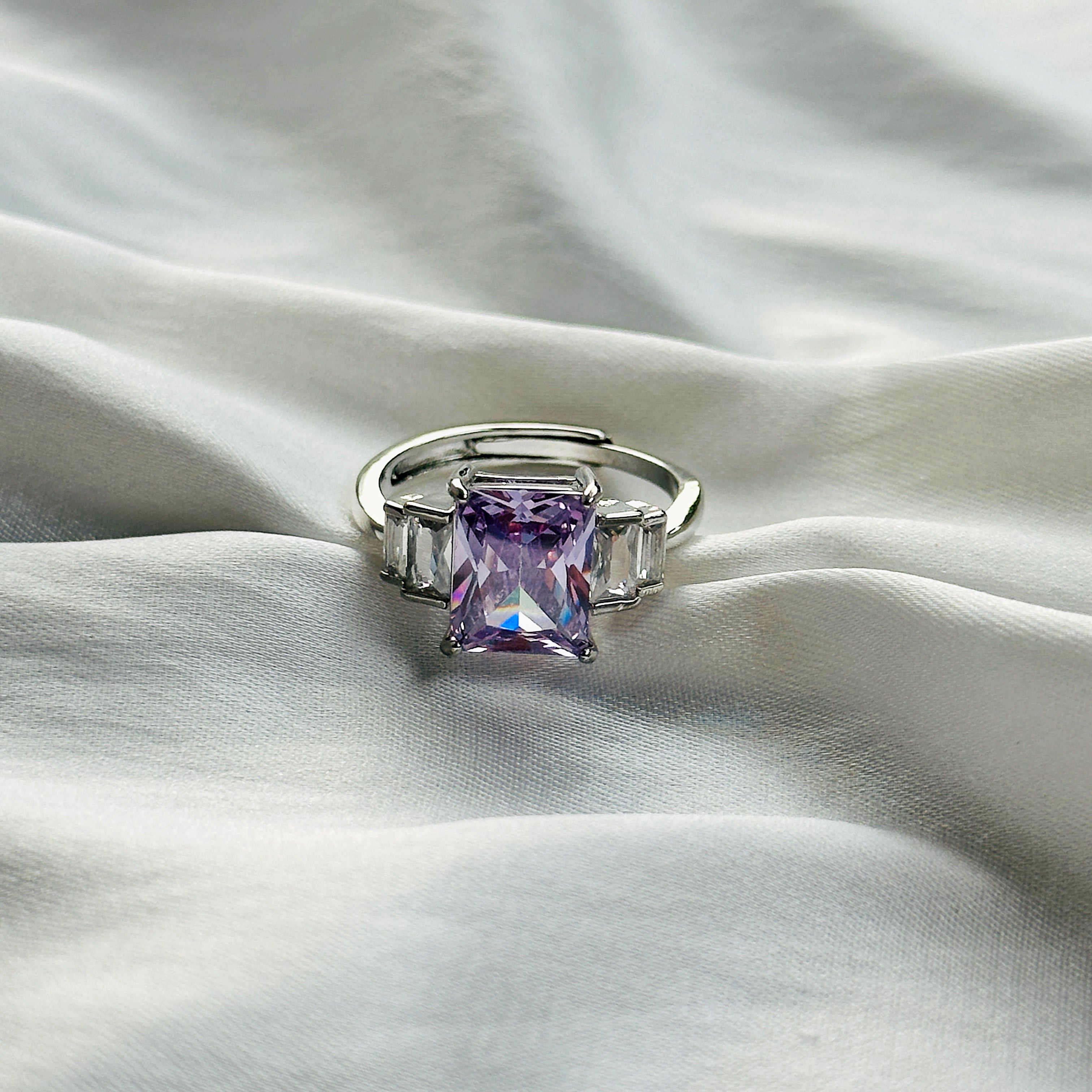 Light Amethyst Cubic Zircon Ice Cut Stone American Diamond Silver Plated Adjustable Ring