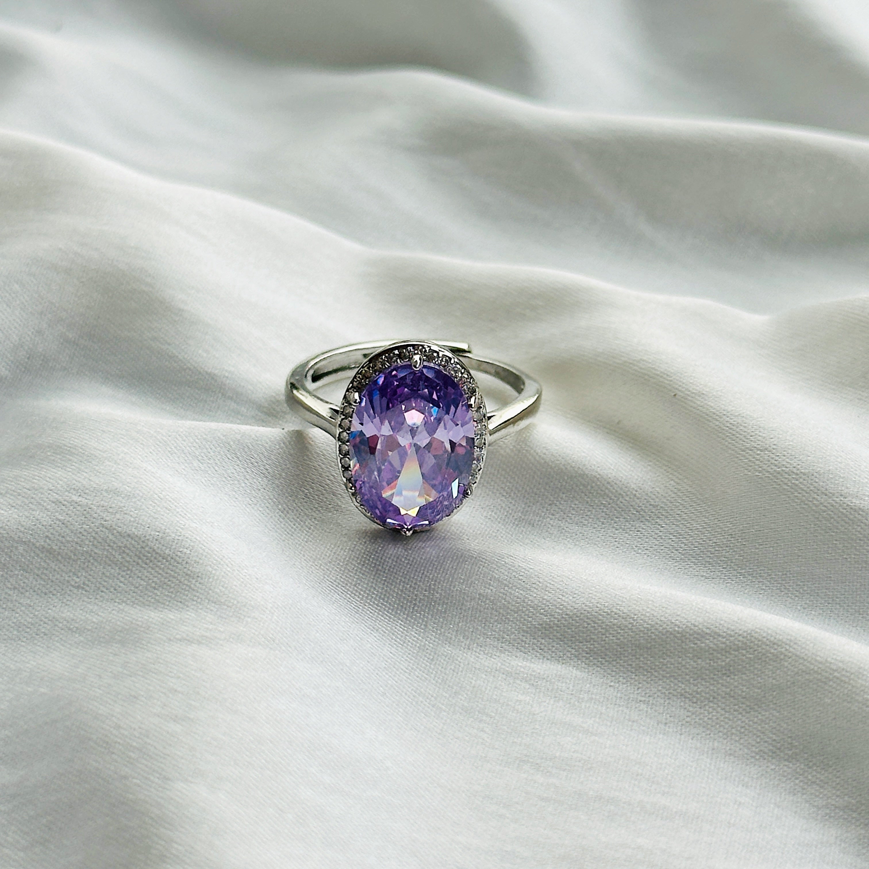 Light Amethyst Cubic Zircon Ice Cut Stone American Diamond Silver Plated Adjustable Ring