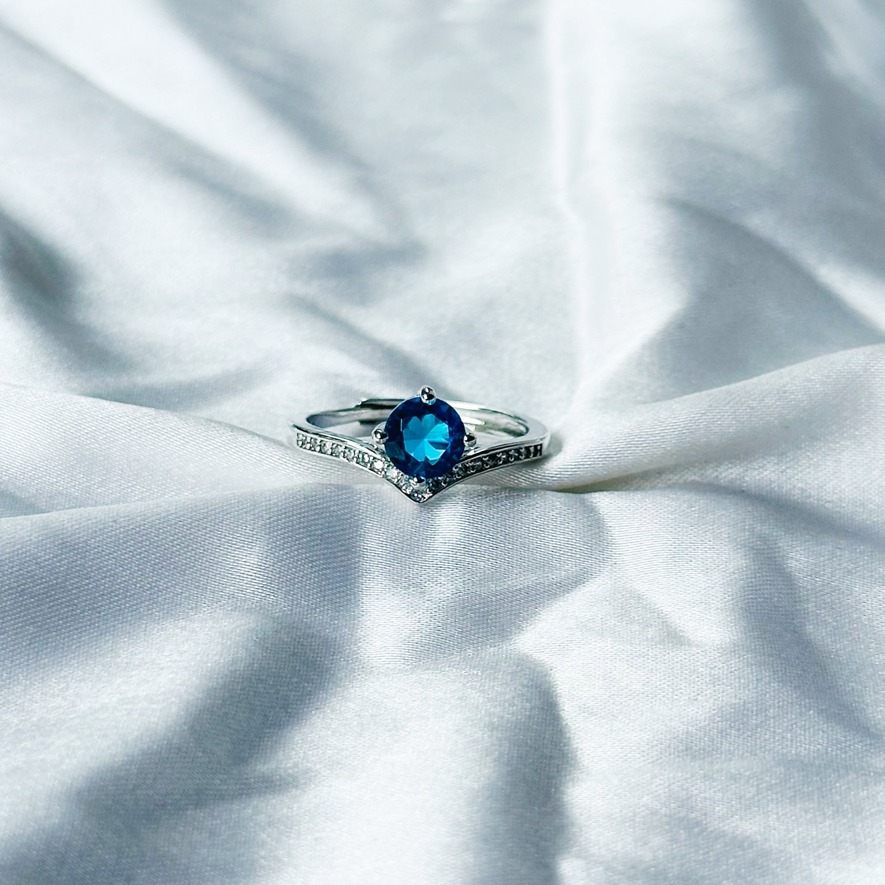Aqua Blue Sapphire Cubic Zircon Stone American Diamond Silver Plated Adjustable Ring
