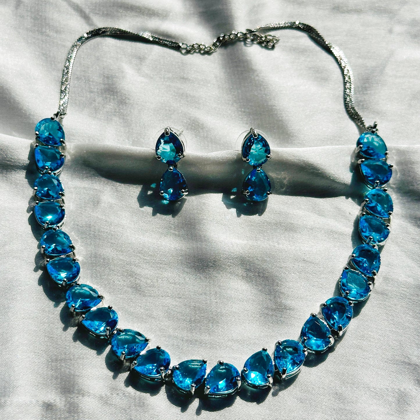 Aqua Blue Sapphire Cubic Zircon Stones Silver Plated Necklace Set