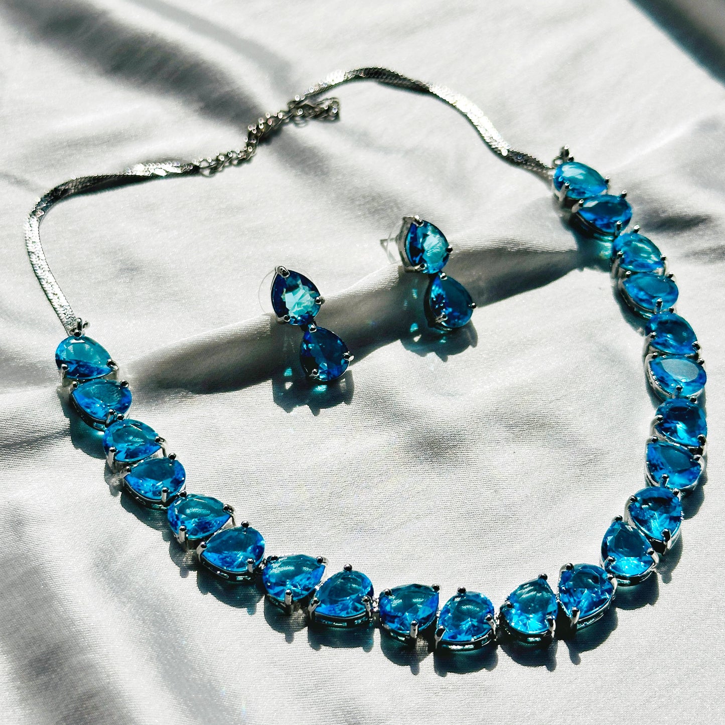 Aqua Blue Sapphire Cubic Zircon Stones Silver Plated Necklace Set