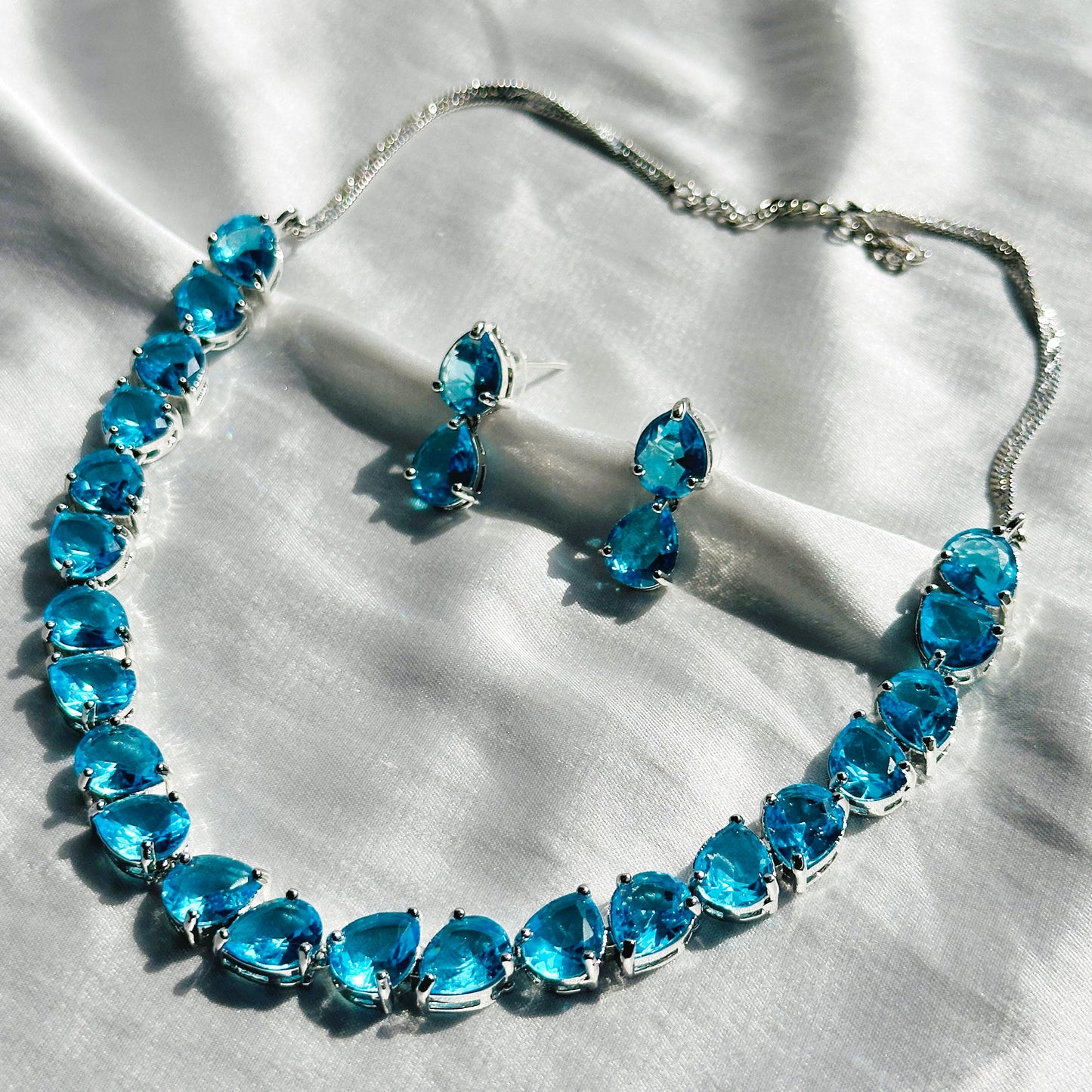 Aqua Blue Sapphire Cubic Zircon Stones Silver Plated Necklace Set