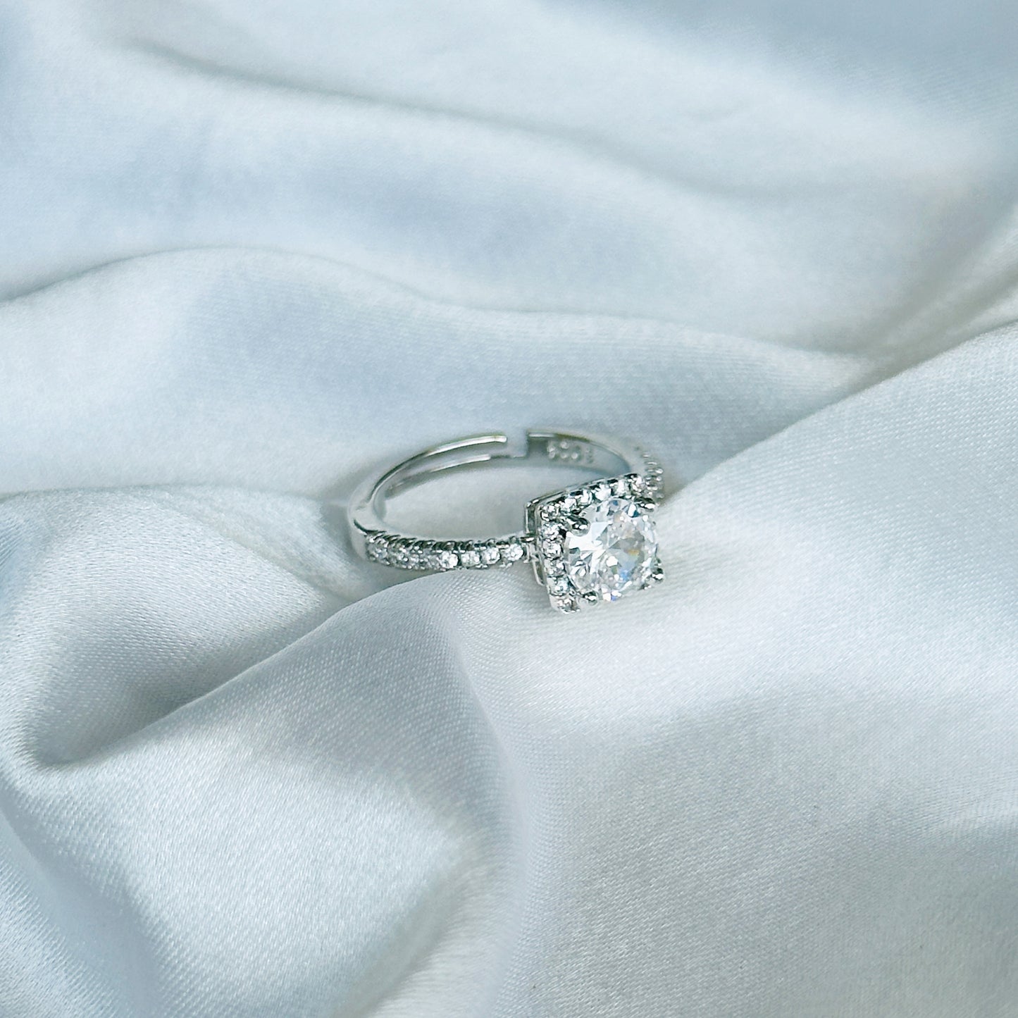 American Diamond Ice Cut Stone American Diamond Silver Plated Adjustable Ring