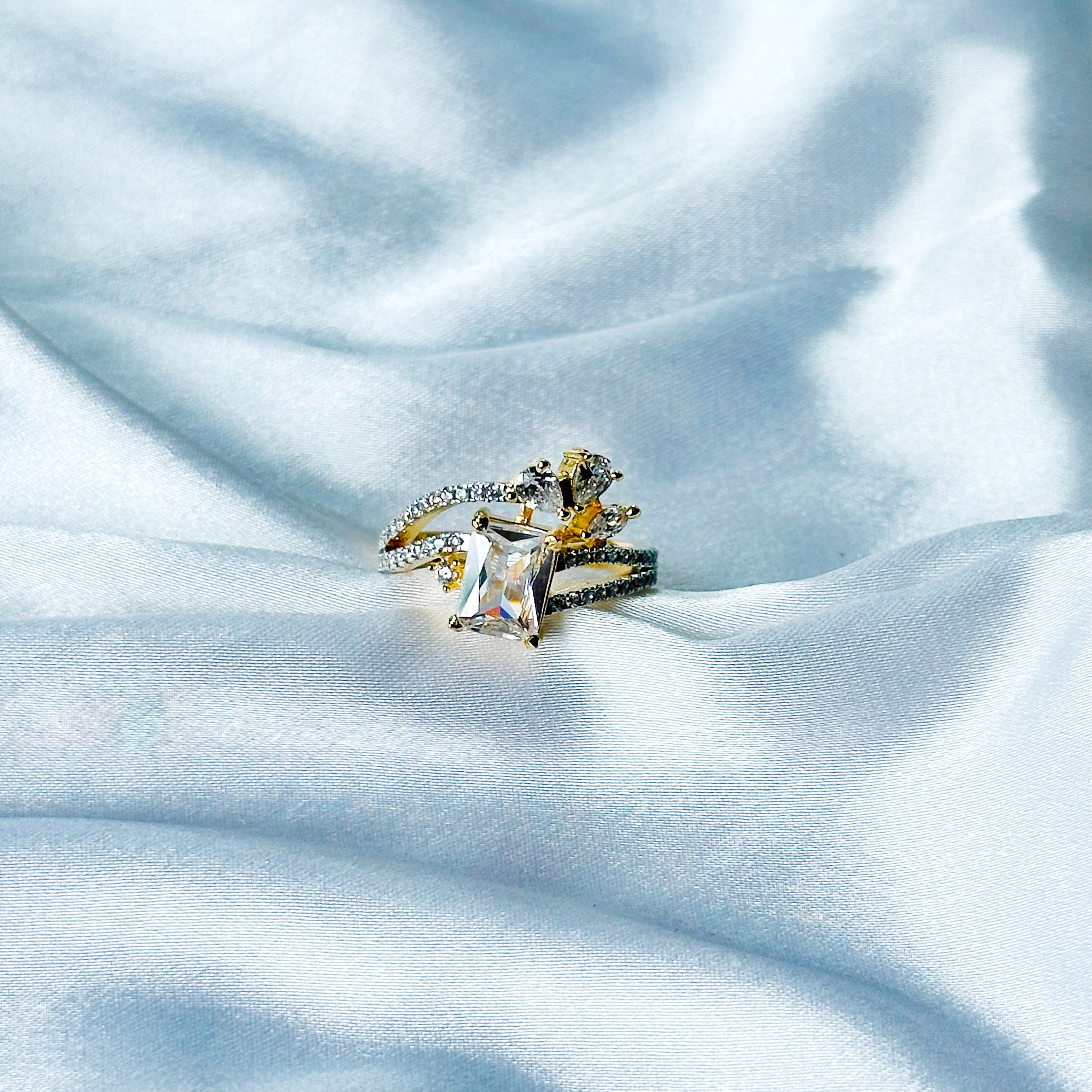 Solitaire Cubic Zircon American Diamond Gold/Silver Plated Adjustable Ring